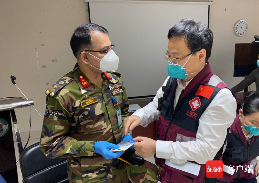 中国援孟抗疫医疗专家组：到孟方一家医院考察