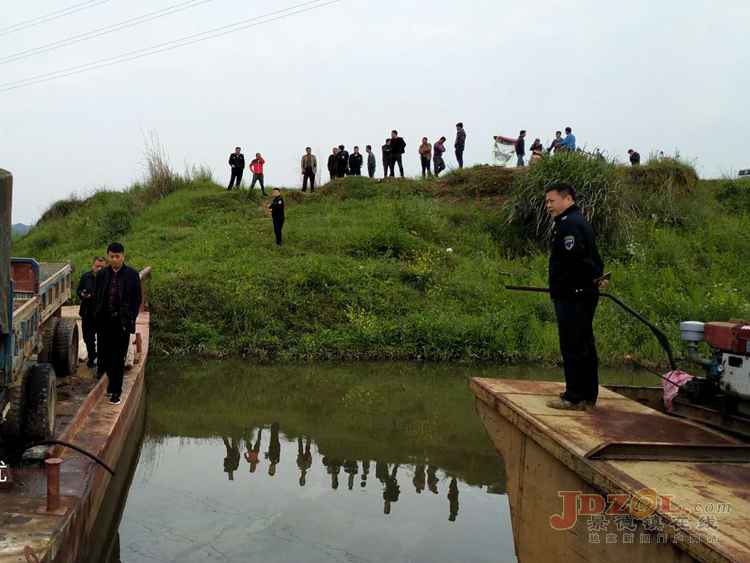 市水利局：监管重点领域推进扫黑除恶工作