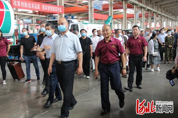 推进环卫行业车辆减排 河北召开新型环卫车辆推广现场会