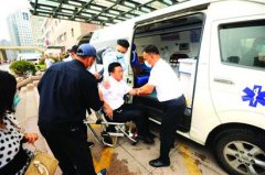 调查：记者跟随120急救车出诊 发现部分车主不知