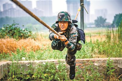 開創新時代院校教育和人才培養新局面