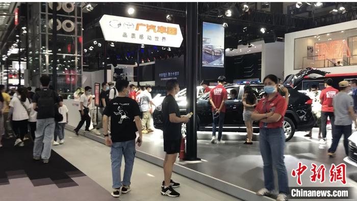 粤港澳大湾区车展现场。朱族英 摄