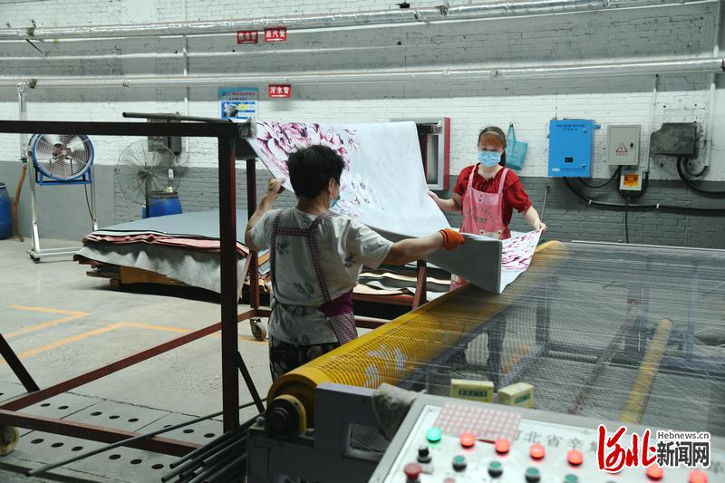 河北辛集：创新激发活力 传统皮革产业焕发生机