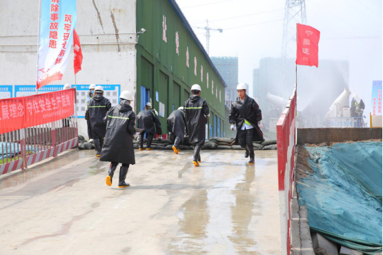 消除安全隐患，筑牢安全防线——商都控股公司举办2020年“安全生产月”应急救援观摩演练活动