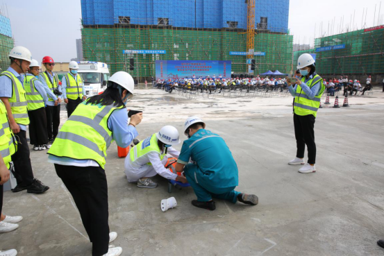 消除安全隐患，筑牢安全防线——商都控股公司举办2020年“安全生产月”应急救援观摩演练活动