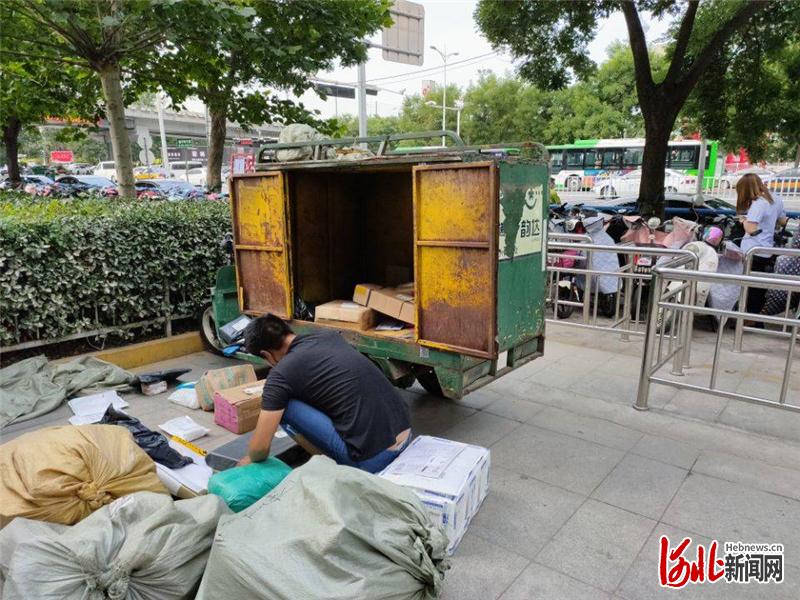 5月份河北省邮政业业务总量同比增长61.8%