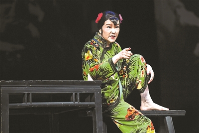 人艺四代同台:谁都不能塌腰,才有资格说请您买票