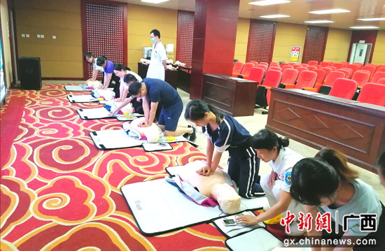 南溪山医院举办美国心脏协会基础生命支持BLS培