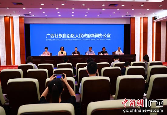 加强示范引领 广西推进“中医药+”健康产业融合