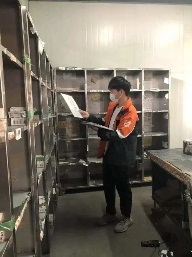 买房可获补贴100万元!这个95后快递小哥火了