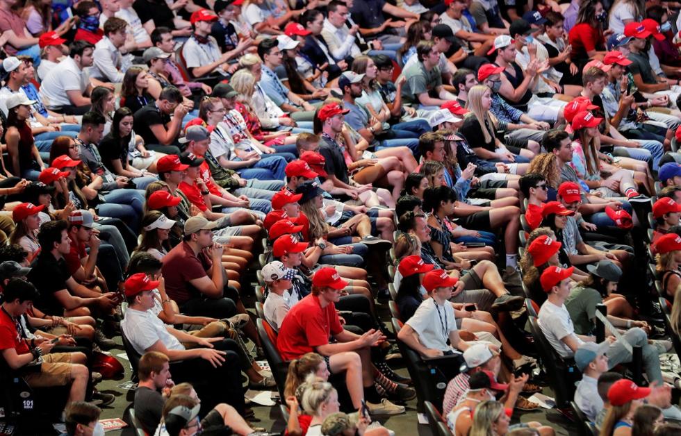 “走哪乱哪”，特朗普竞选活动屡遭各地抵制