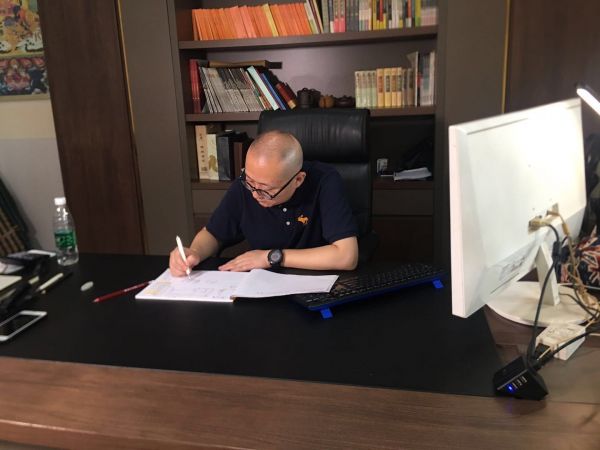 上得厅堂下得鱼塘,设计公司总经理变身养鱼人