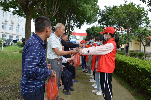 【淮安】洪泽区岔河镇工会开展“培树家国情怀