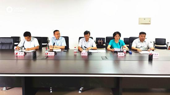 “河南大学向阳奖学金”云颁奖 刘向阳与近60名获奖优秀学子交流