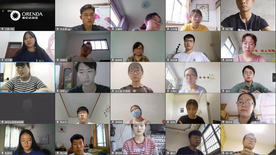 “河南大学向阳奖学金”云颁奖 刘向阳与近60名获奖优秀学子交流