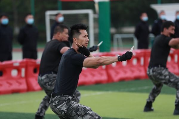 图片 践行使命保空防 东航云南公司开展岗位大练