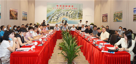 “中国力量”支持全球抗疫行动 全球供需对接平