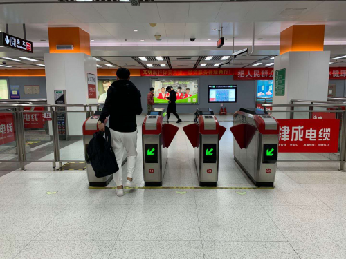 国产CPU斩获IC设计成就两项大奖 技术与市场取得双突破