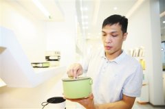 快递员创业成功逆袭 6年后企业产值破亿元