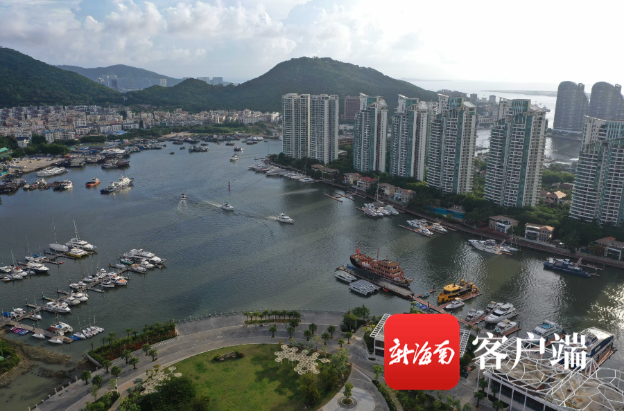 实拍三亚游船旅游中心