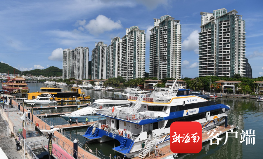实拍三亚游船旅游中心