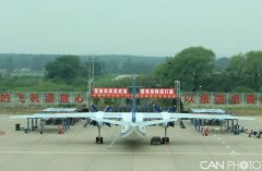 组图：不“燃”怎么行！来看机务兵比武场上的