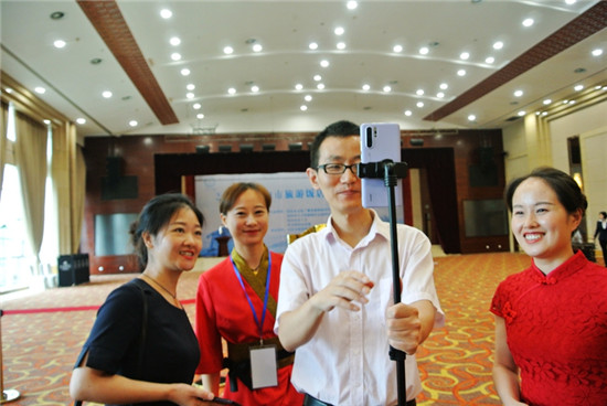 展示行业发展成果 发现培养优秀人才