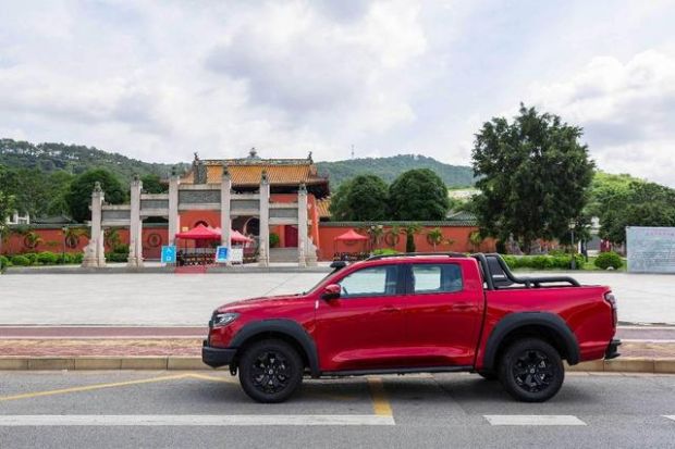 原厂即改装，硬核配置干趴一片SUV，南宁试驾长城炮越野皮卡