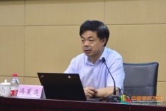 东北大学副校长冯夏庭为青年人才作成长发展专