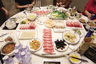 餐饮业复苏“烟火味”渐浓