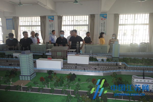 博采众长！盐城技师学院“组团”赴广东多所职