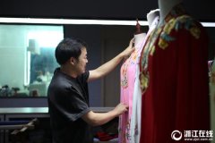衡山县人才网中国公务员制度的重大改革和完善