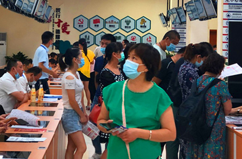 内江市首场“防疫助企”行业专场招聘会举行