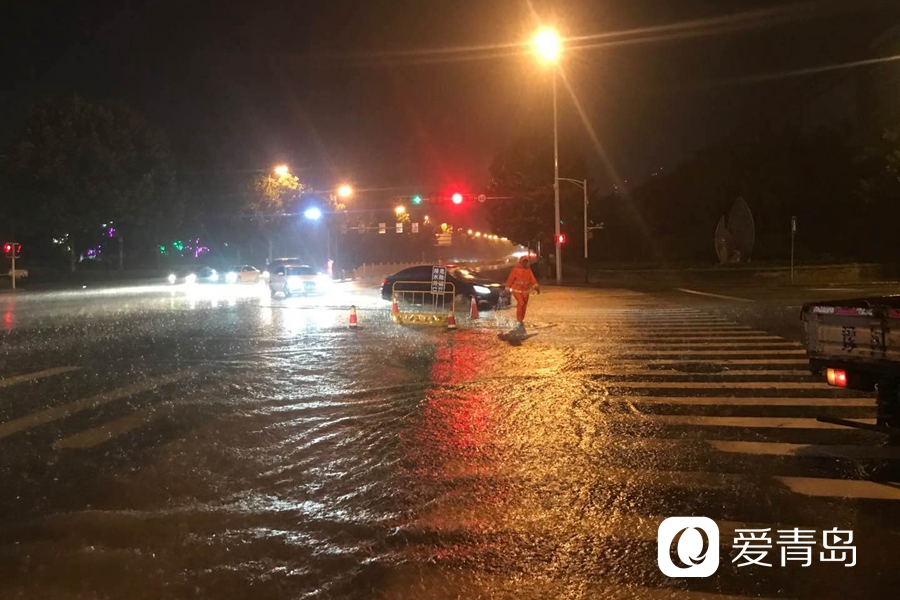 连夜迎战暴雨，崂山区城市管理局交出这样一份答卷