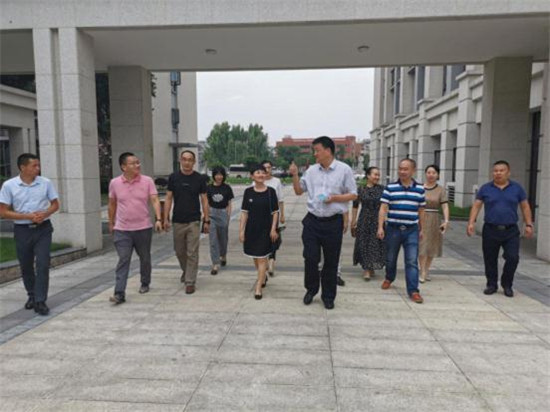 民进眉山市委专题调研成眉同城化文化产业项目