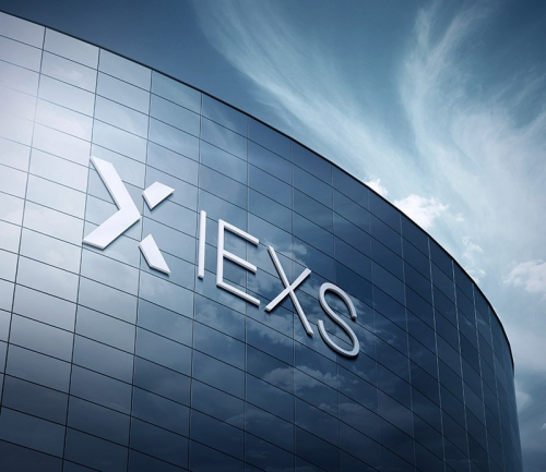 连获两项重量级大奖 IEXS证券有望成为下半年投资市场黑马