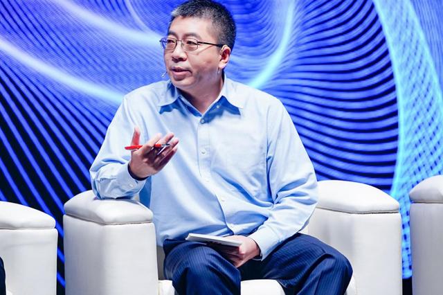 华为云TechWave人工智能专题日，解答AI深入行业的三大挑战