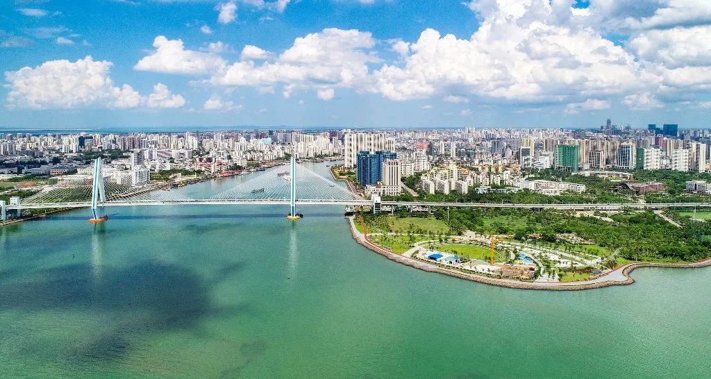 海口持续发力三大举措，让环境好起来、投资热