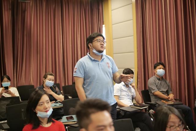 共青团荆州市委举办青年创业大讲堂活动