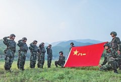 庄严宣誓 庆祝“八一”