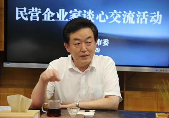 邹平市委与民营企业家相约“e盏茶事·中国铝谷站”谈心交流
