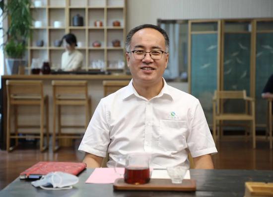 邹平市委与民营企业家相约“e盏茶事·中国铝谷站”谈心交流