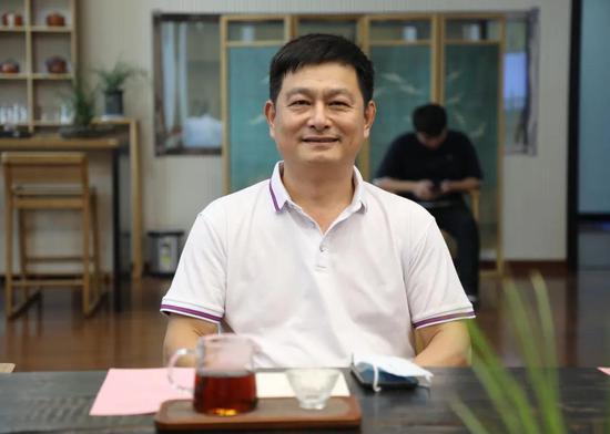 邹平市委与民营企业家相约“e盏茶事·中国铝谷站”谈心交流