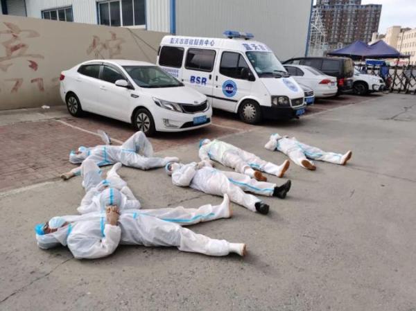 城市有疫，人民有义丨要去，就去最危险的地方
