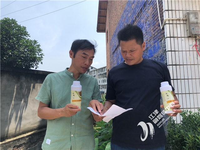 刘先平：“科技之翼”引领贫困群众走上“致富路”