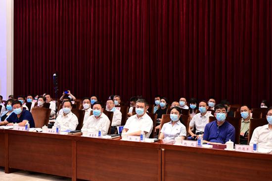 第十五届中国长春电影节组委会举行第一次会议暨新闻发布会