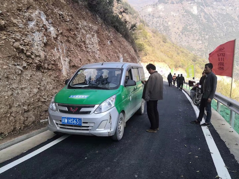 【发言人说小康】铺就“小康路” 阡陌富万家——专访交通运输部新闻发言人、综合规划司副司长范振宇