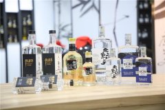 白酒行业走势喜人 傲百年白酒代理市场持续走高