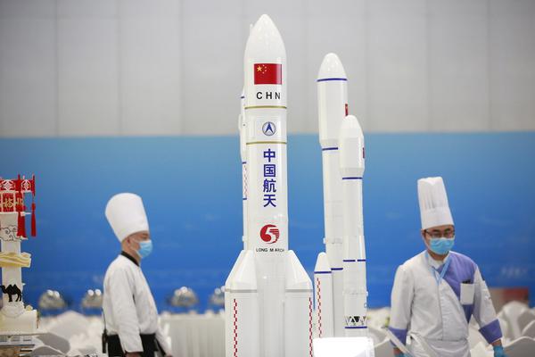签约深圳市睿达科技公司新加坡语翻译及笔译服务项目