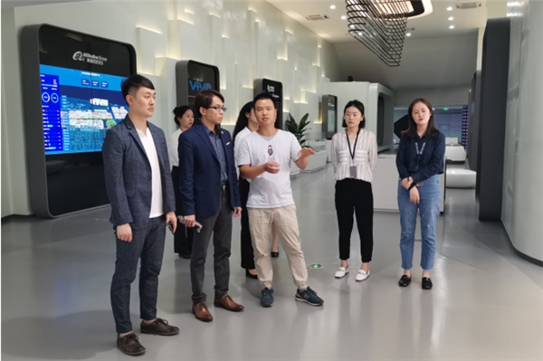 远东品牌团队参访工业富联，将“灯塔工厂”解